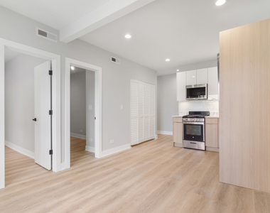 1554 W Juneway Terrace - Photo Thumbnail 3