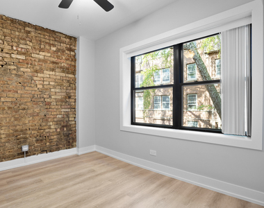 1552 W Juneway Terrace - Photo Thumbnail 5