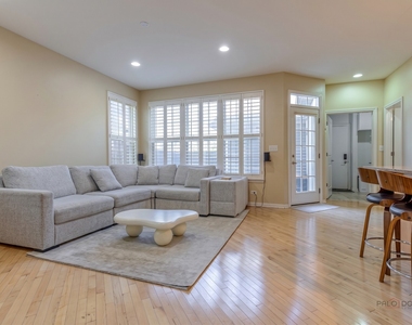 2498 Waterbury Lane - Photo Thumbnail 11