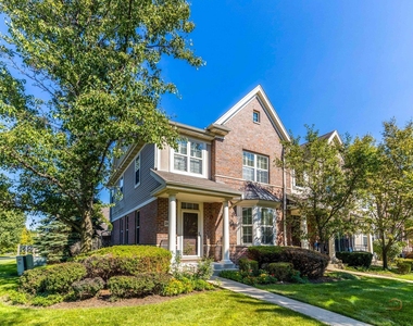 2498 Waterbury Lane - Photo Thumbnail 2