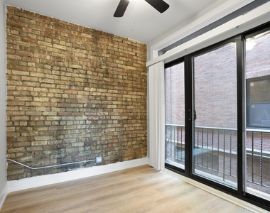 1552 W Juneway Terrace - Photo Thumbnail 5