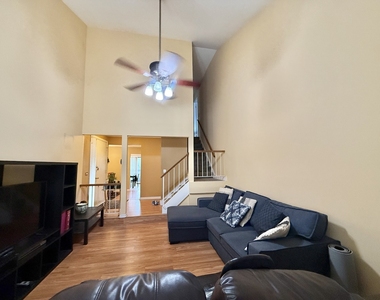 752 Biloxie Court - Photo Thumbnail 5