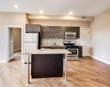 2837 W Cortez Street - Photo Thumbnail 3