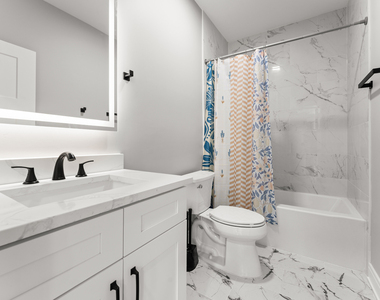 7428 N Rogers Avenue - Photo Thumbnail 14