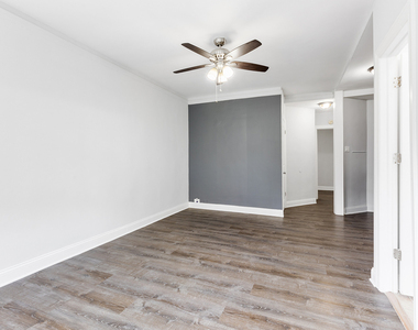 5860 N Kenmore Avenue - Photo Thumbnail 6