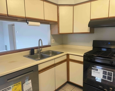 1477 Garnet Circle - Photo Thumbnail 4