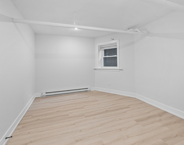 5629 N Wayne Avenue - Photo Thumbnail 5