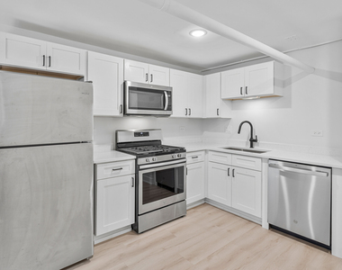 5629 N Wayne Avenue - Photo Thumbnail 1