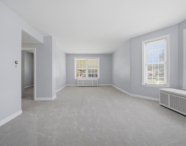 7314 N Crawford Avenue - Photo Thumbnail 5