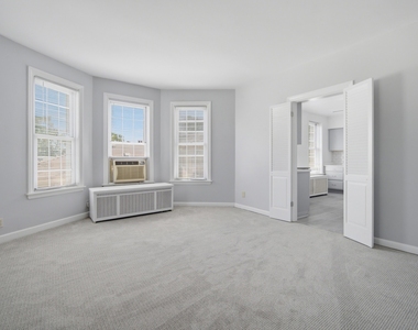 7314 N Crawford Avenue - Photo Thumbnail 4