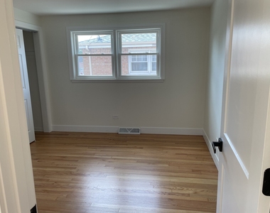 7925 Natchez Avenue - Photo Thumbnail 13