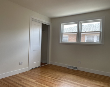 7925 Natchez Avenue - Photo Thumbnail 12