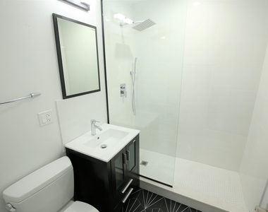 4508 N Keystone Avenue - Photo Thumbnail 15