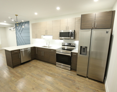 4508 N Keystone Avenue - Photo Thumbnail 6