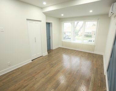 4508 N Keystone Avenue - Photo Thumbnail 9