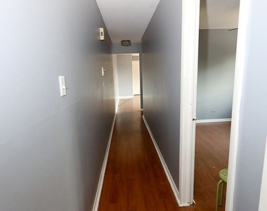 100 Yates Avenue - Photo Thumbnail 7
