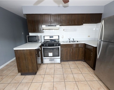100 Yates Avenue - Photo Thumbnail 14