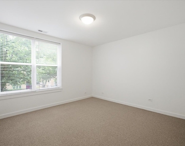 2220 W Maypole Avenue - Photo Thumbnail 6