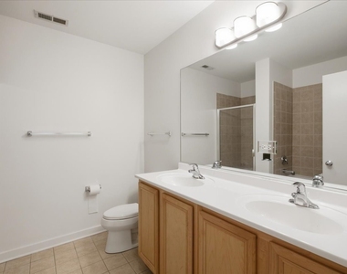 2220 W Maypole Avenue - Photo Thumbnail 9