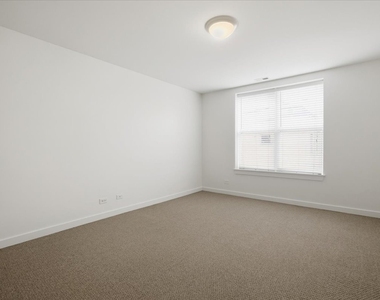 2220 W Maypole Avenue - Photo Thumbnail 7