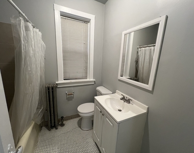 1441 W 93rd Street - Photo Thumbnail 4