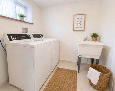 4824 S Lotus Avenue - Photo Thumbnail 12