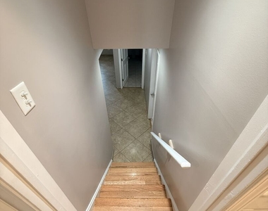 9109 Parkside Avenue - Photo Thumbnail 16