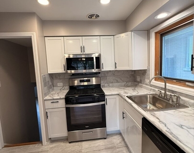 9109 Parkside Avenue - Photo Thumbnail 20