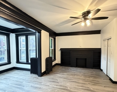 6837 S East End Avenue - Photo Thumbnail 5