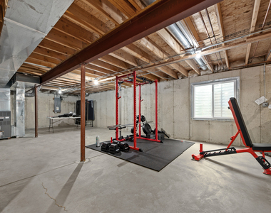 718 Versailles Parkway - Photo Thumbnail 26