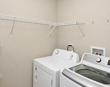 631 Conservatory Lane - Photo Thumbnail 7
