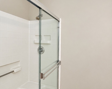 631 Conservatory Lane - Photo Thumbnail 10