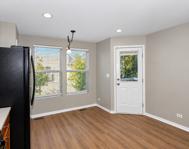 631 Conservatory Lane - Photo Thumbnail 4