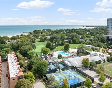 5320 N Sheridan Road - Photo Thumbnail 13