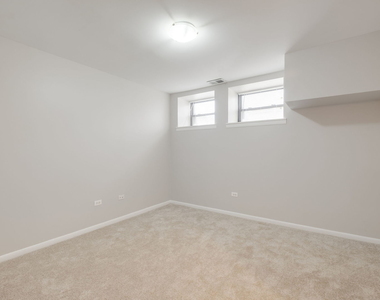 4060 S Ellis Avenue - Photo Thumbnail 15