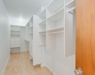4060 S Ellis Avenue - Photo Thumbnail 8