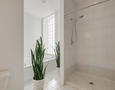 4060 S Ellis Avenue - Photo Thumbnail 12