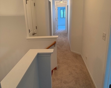 152 Finstad Drive - Photo Thumbnail 10