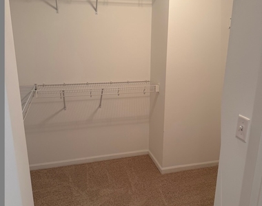 152 Finstad Drive - Photo Thumbnail 12