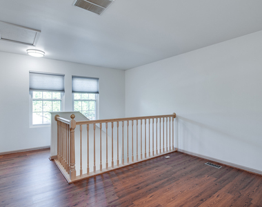 1216 Arapaho Court - Photo Thumbnail 10