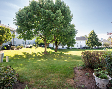 1216 Arapaho Court - Photo Thumbnail 18