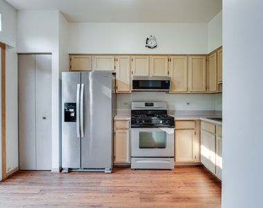 1216 Arapaho Court - Photo Thumbnail 6