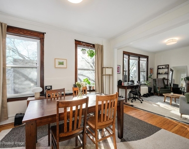 3018 W Schubert Avenue - Photo Thumbnail 3