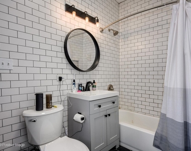 3018 W Schubert Avenue - Photo Thumbnail 5