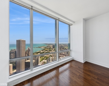 401 N Wabash Avenue - Photo Thumbnail 5