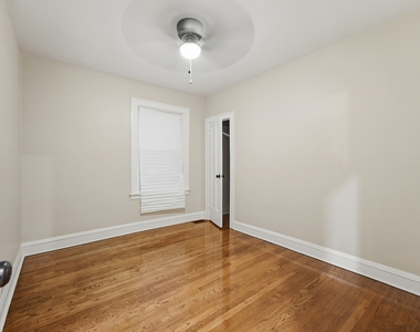 2134 N 73rd Avenue - Photo Thumbnail 12