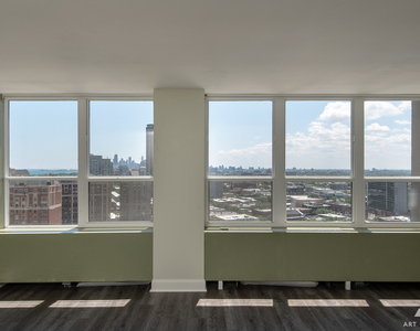 655 W Irving Park Road - Photo Thumbnail 10