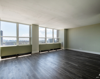 655 W Irving Park Road - Photo Thumbnail 7
