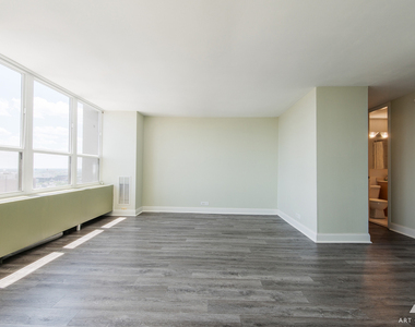 655 W Irving Park Road - Photo Thumbnail 8