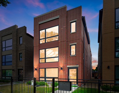 4605 S Saint Lawrence Avenue - Photo Thumbnail 15